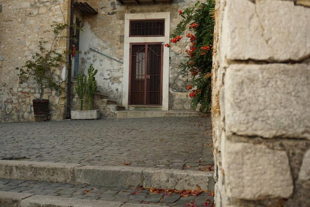 Casa Al Teatro Apartamento Terracina Exterior foto